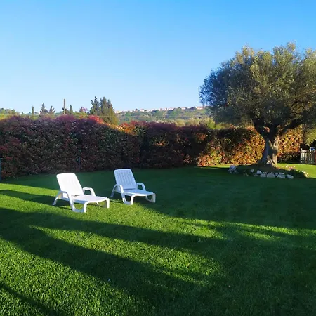 Cascina Del Poeta Country house *